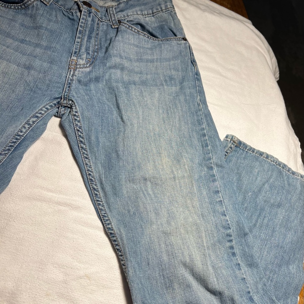 Levi’s 505 Size 16 Reg Straight Leg Distressed Jeans